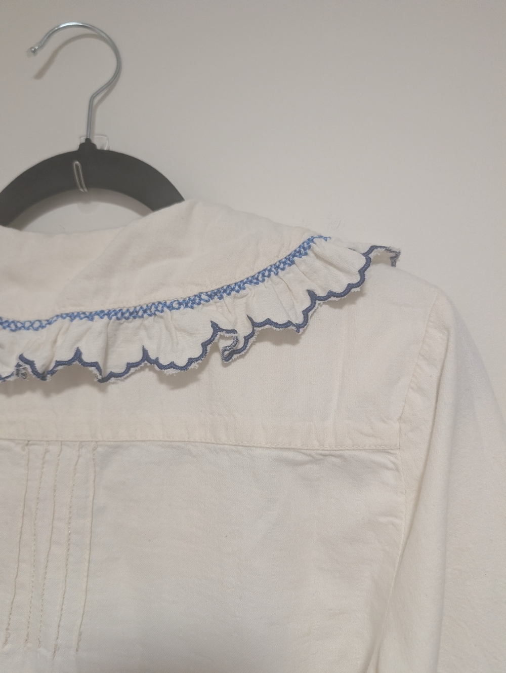 seventy + mochi | Phoebe Blouse In Ecru/Electric Blue - Picture 10 of 15
